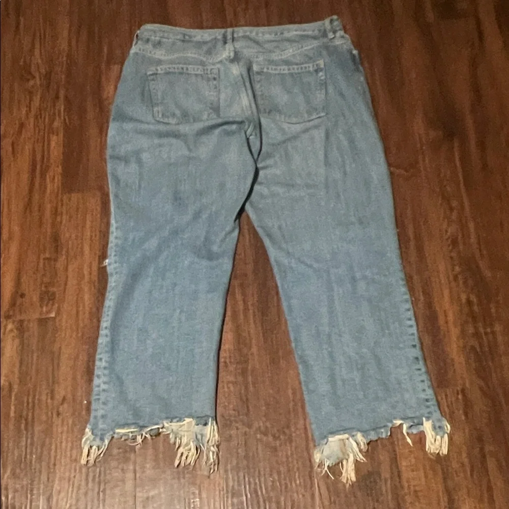 Size 32 Maggie Distressed Blue Jeans - Picture 9 of 15